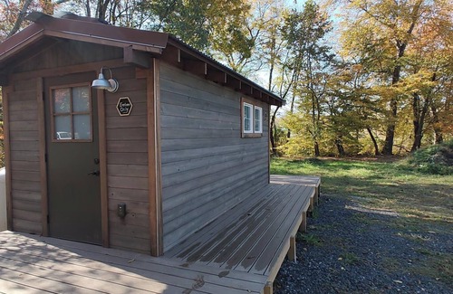 Andrews RV Rental | Serene campground in Andrews NC on The Valley River.