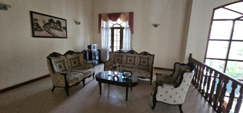 Peliyagoda Villa | Serene Ceylon Villa