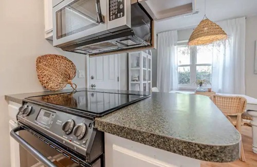 Wilmington Cottage | Serene coastal cottage in Wilmington