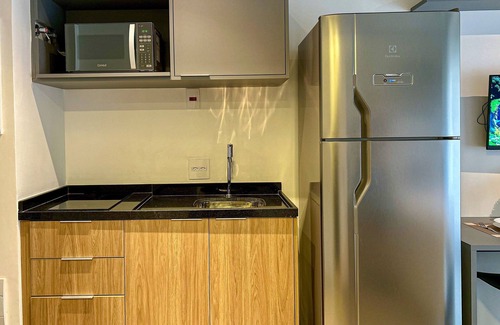 Cerqueira Cesar Apartment | Serene – Design, Location & Subway Rebouças Studio