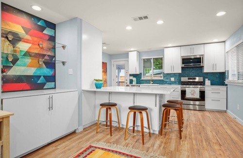 East MLK House | Serene East Austin Getaway-2Br-Private Yard