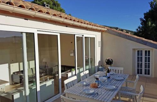 Villeseque-des-Corbieres Apartment | Serene Family Escape