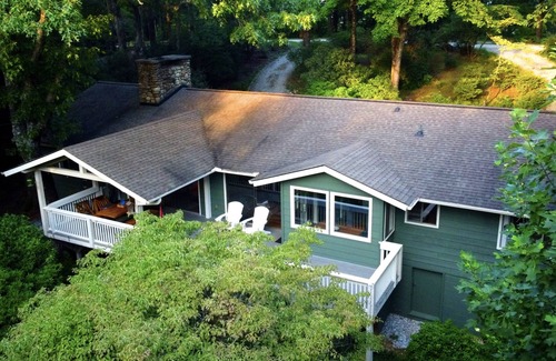 Lake Toxaway House | Serene Forest Mountain Retreat