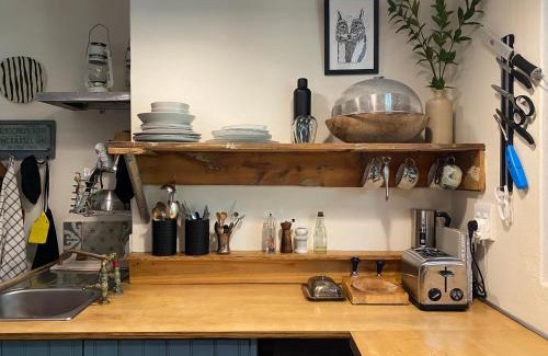 Ceres Apartment | Serene Garden Flat
