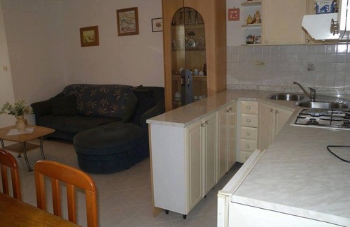 Mosenice Apartment | Serene Garden Apartment with Terrace - One Bedroom Apartment