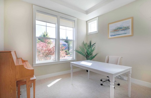 Bonny Slope House | Serene Haven Heights on Kinsley Terrace #41862