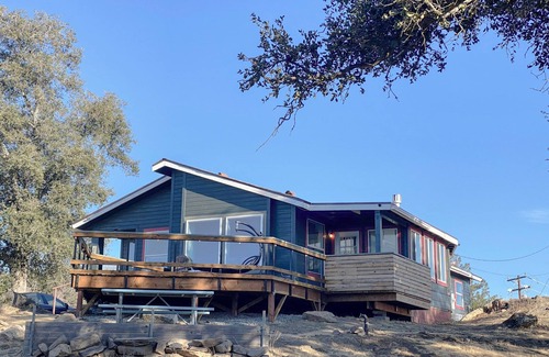 Julian House | Serene Hilltop Retreat,Jacuzzi,Near Julian DT,Stunning Natural Views&Cozy beds