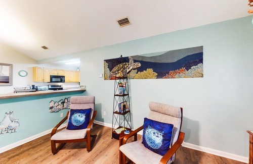 St. Augustine House | Serene home with enclosed yard, grill, games, & central AC - dog-friendly