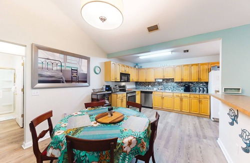 St. Augustine House | Serene home with enclosed yard, grill, games, & central AC - dog-friendly