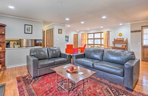 Unicoi House | Serene Johnson City Home w/Mountain Views