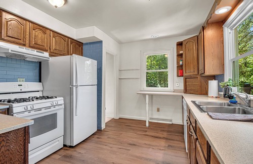 Plymouth House | Serene Lake Front Cottage With Dock… Walk to Road America