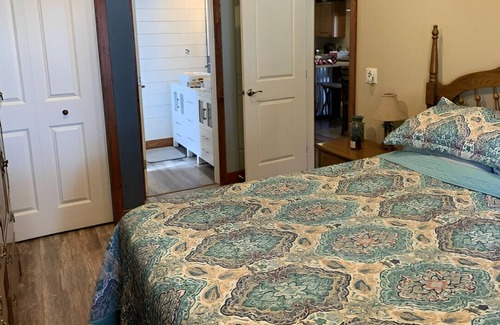 Citrus Springs House | Serene Lakefront 2BR Retreat near Heritage Village