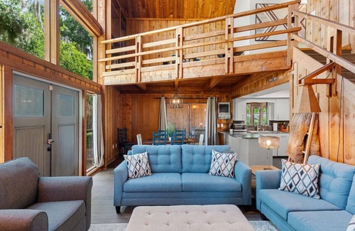 Winter Haven Apartment | Serene Lakeside Cottage Retreat