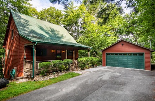 Townsend House | Serene & Luxury Mountain Stay