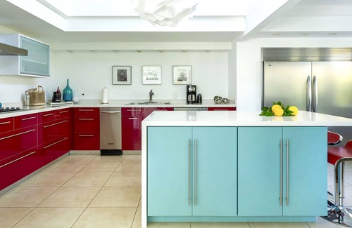 Sunmor House | Serene Mid-Century Oasis with Salt-Water Pool