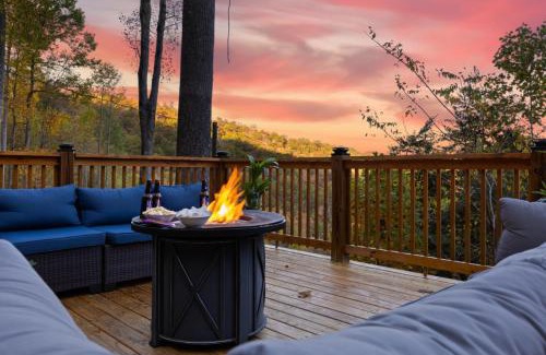 Sevierville Ski Chalet | Serene Mountain Retreat by Ghosal Luxury Lodging
