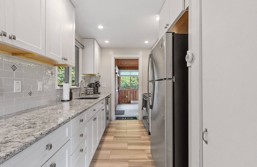 Bristol House | Serene Mountainside Retreat with Stunning Mountain, Lake, & Sunset Views