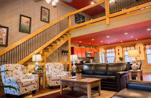 Gatlinburg Ski Chalet | Serene Oasis - Four Bedroom Chalet