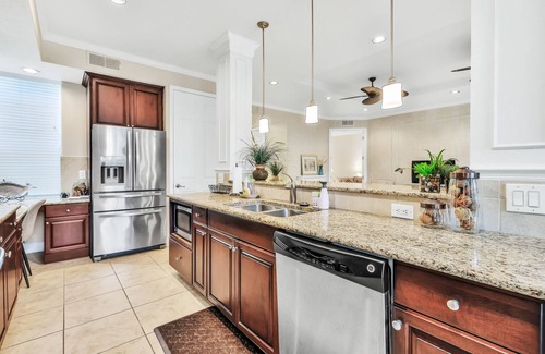 Braden River Condo | Serene Oasis Minutes From Sarasota Attractions