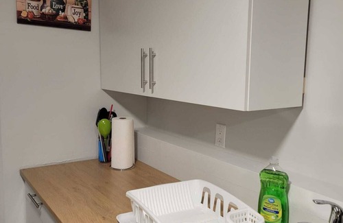 Southwest Edmonton Apartment | Serene Private Basement in Allandale, Edmonton - Close to UofA