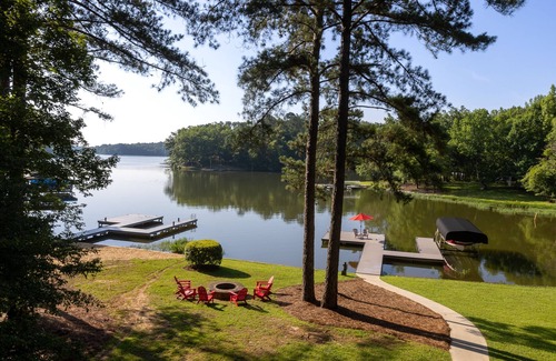 Lake Oconee House | Serene Private Lake Oconee Home - Modern Amenities