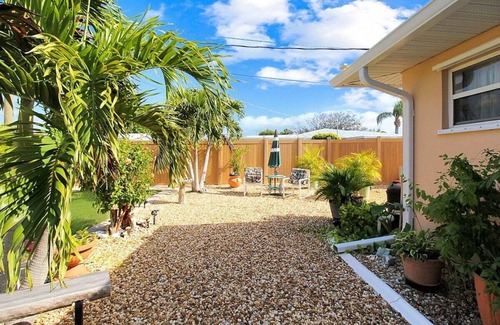 Edgewater House | Serene Private Pool Home In Port Charlotte - Serene Oasis