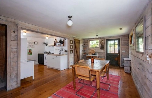 North Egremont House | Serene Renovated Barn w/Firepit