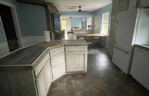 Petal House | Serene River House located in Petal Mississippi on Leaf River