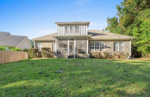Tallahassee House | Serene Smart Home, Big Backyard, Family and Friends
