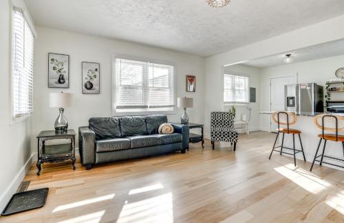 South Haven House | Serene South Haven Retreat with Deck 1 Mi to Dtwn!