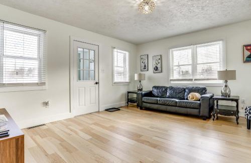 South Haven House | Serene South Haven Retreat with Deck 1 Mi to Dtwn!