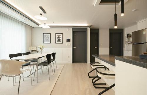 Seongbuk-gu Apartment | Serene Space Seoul