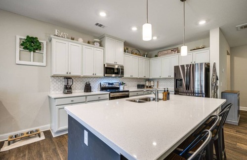 Upatoi House | Serene Stay | 4BR, Pets, Board Games, Near Golf!