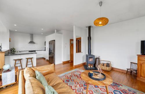 Fitzroy House | Serene Stay - Fitzroy Holiday Home
