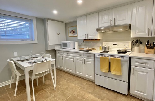 Pickering Apartment | Serene Suite w/ 2 BDRM, Parking, Office, Close to Beach