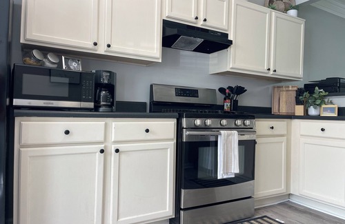 Church Street House | Serene Townhouse By ATL Airport