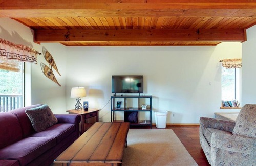Leavenworth House | Serene Vista Point