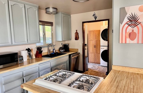 Yosemite Forks House | Serene Waterfall Escape. Close to Yosemite and Bass Lake