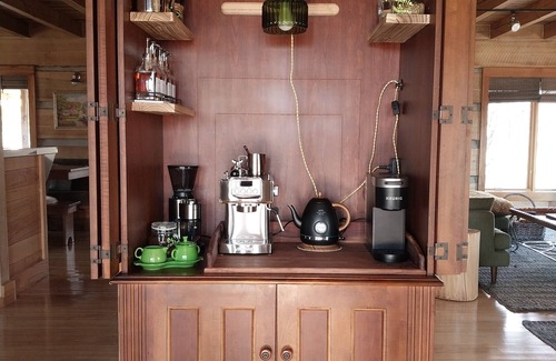 Unionville Cabin | Serene Winter Escape: Hiking Trails & A-List Amenities, Brown County & B-town