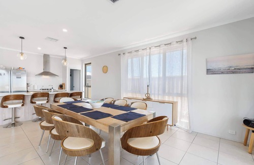 Nangkita House | Serenity 24 Tyro St Hindmarsh Island