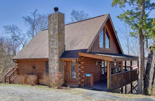 Sevierville House | Serenity, A Rustic Log Cabin Retreat