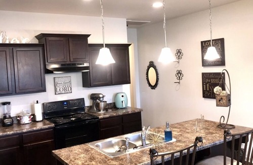 Midland House | Serenity at its best! Minutes away from Uptown Charlotte!