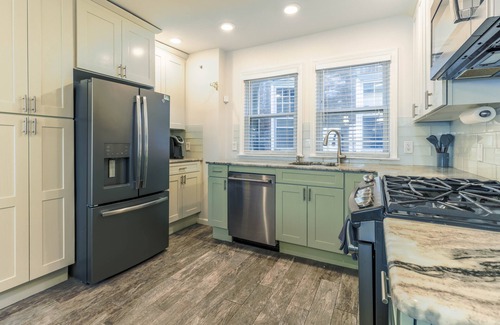 Ventnor City House | Serenity at the Shore! 2.5 Blocks to Beach, 1/2 Block to Bay!
