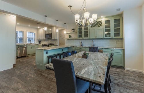 Ventnor City House | Serenity at the Shore! 2.5 Blocks to Beach, 1/2 Block to Bay!