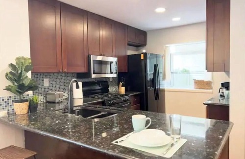 Santa Ana Heights Condo | Serenity by South Coast Plaza
