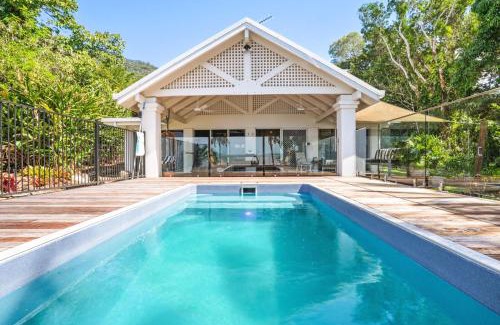 East Trinity Villa | Serenity by the Sea