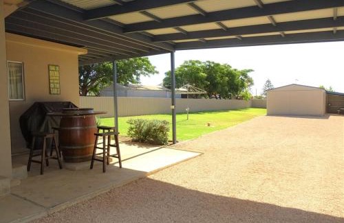 Port Hughes House | Serenity By The Sea