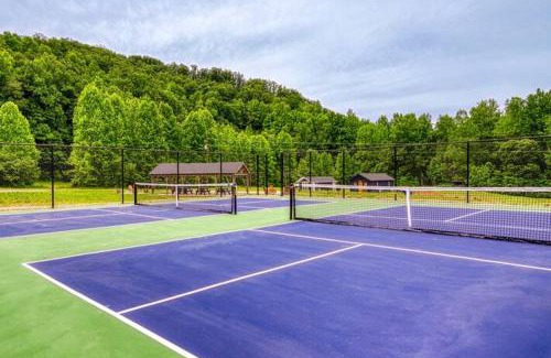 Cosby House | Serenity Cottage, Pickleball Court, Creek, WIFI, Mountain Views, Starting at 79"
