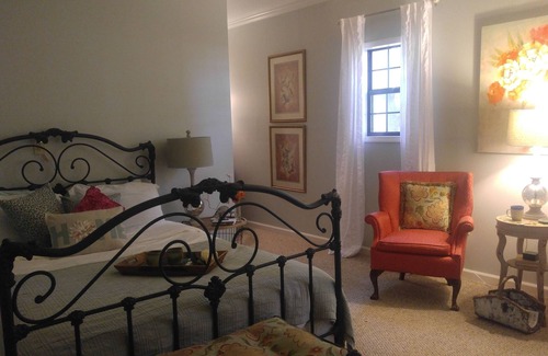 Humboldt House | Serenity Country Cottage Guest Suite