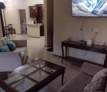 Runaway Bay Apartment | Serenity Escape Apt 5